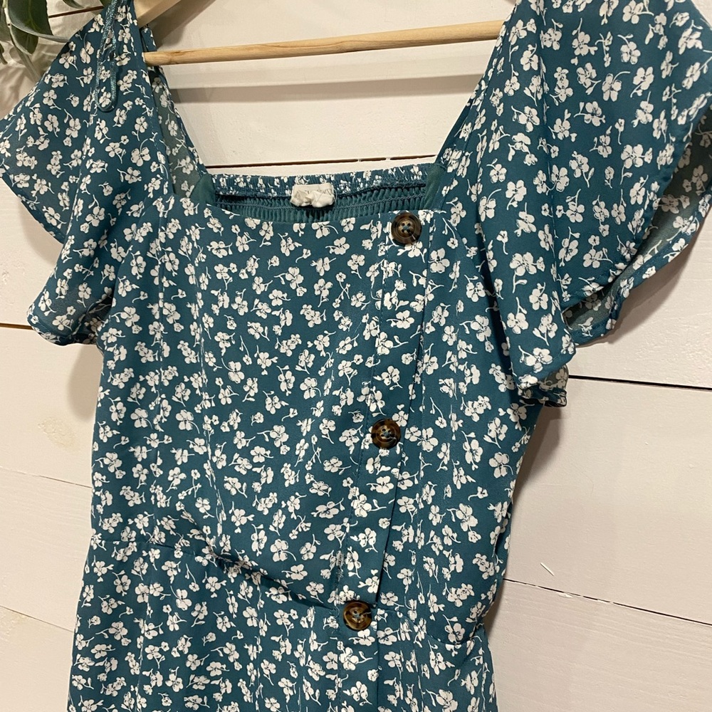 Green floral Faux Button Dress